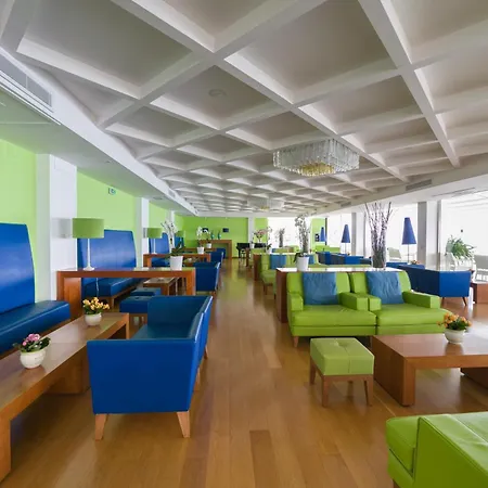 Grand President Hotel 4*