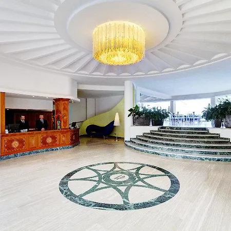 Hotel Grand President