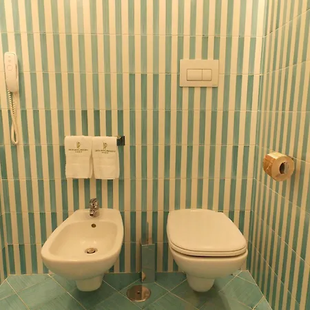 Grand President Hotel 4*