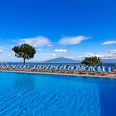Grand President Hotel