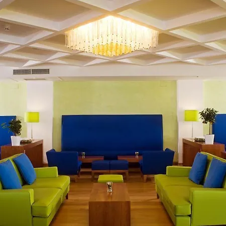 Grand President Hotel 4*