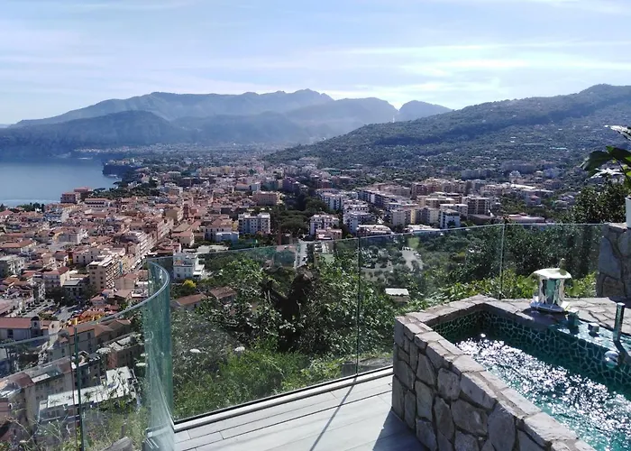 Hotel Grand President 4*