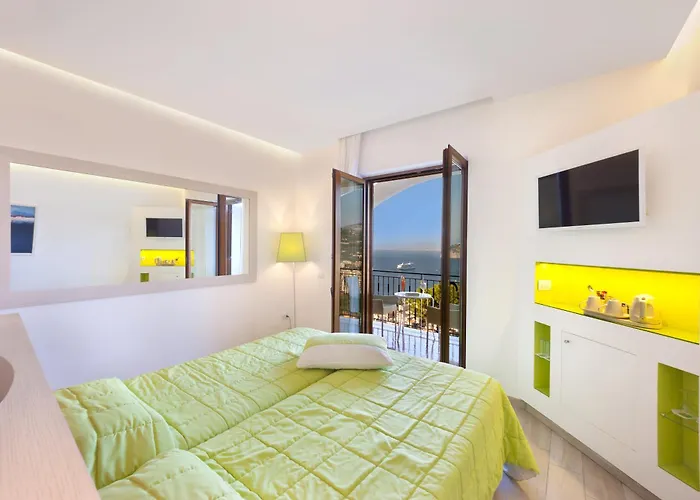 Grand President 4* Sorrento