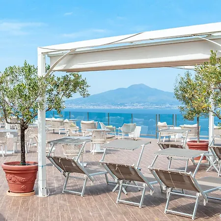 Grand President فندق