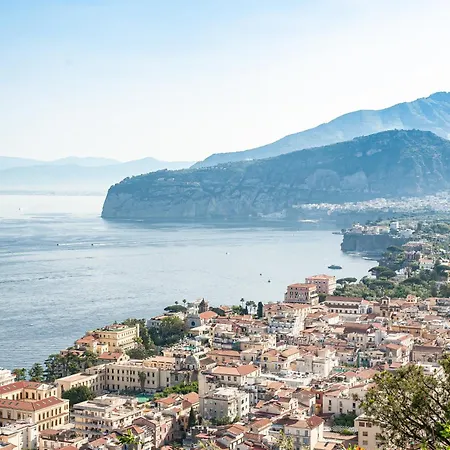 Grand President فندق سورينتو