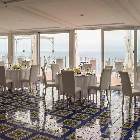 Grand President 4* Península Sorrentina